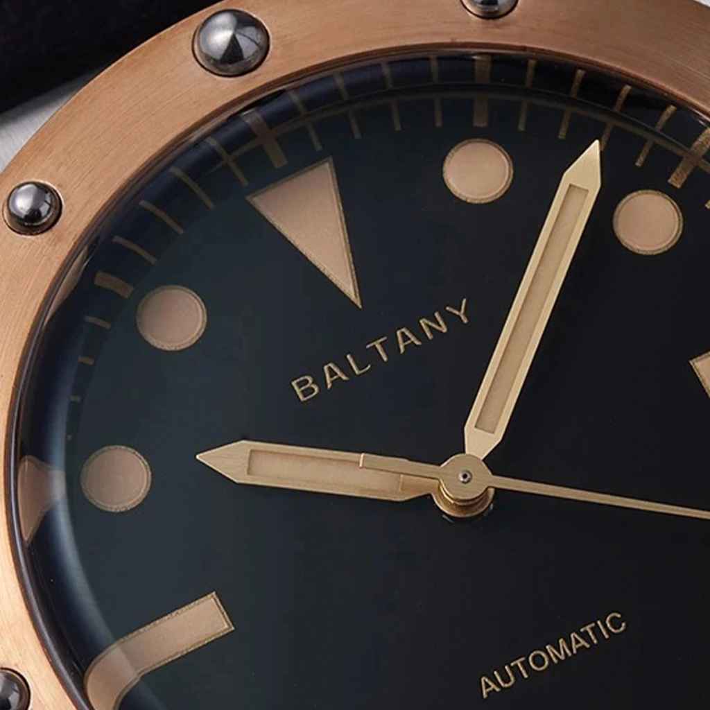 Relógio Executivo Baltany Concave